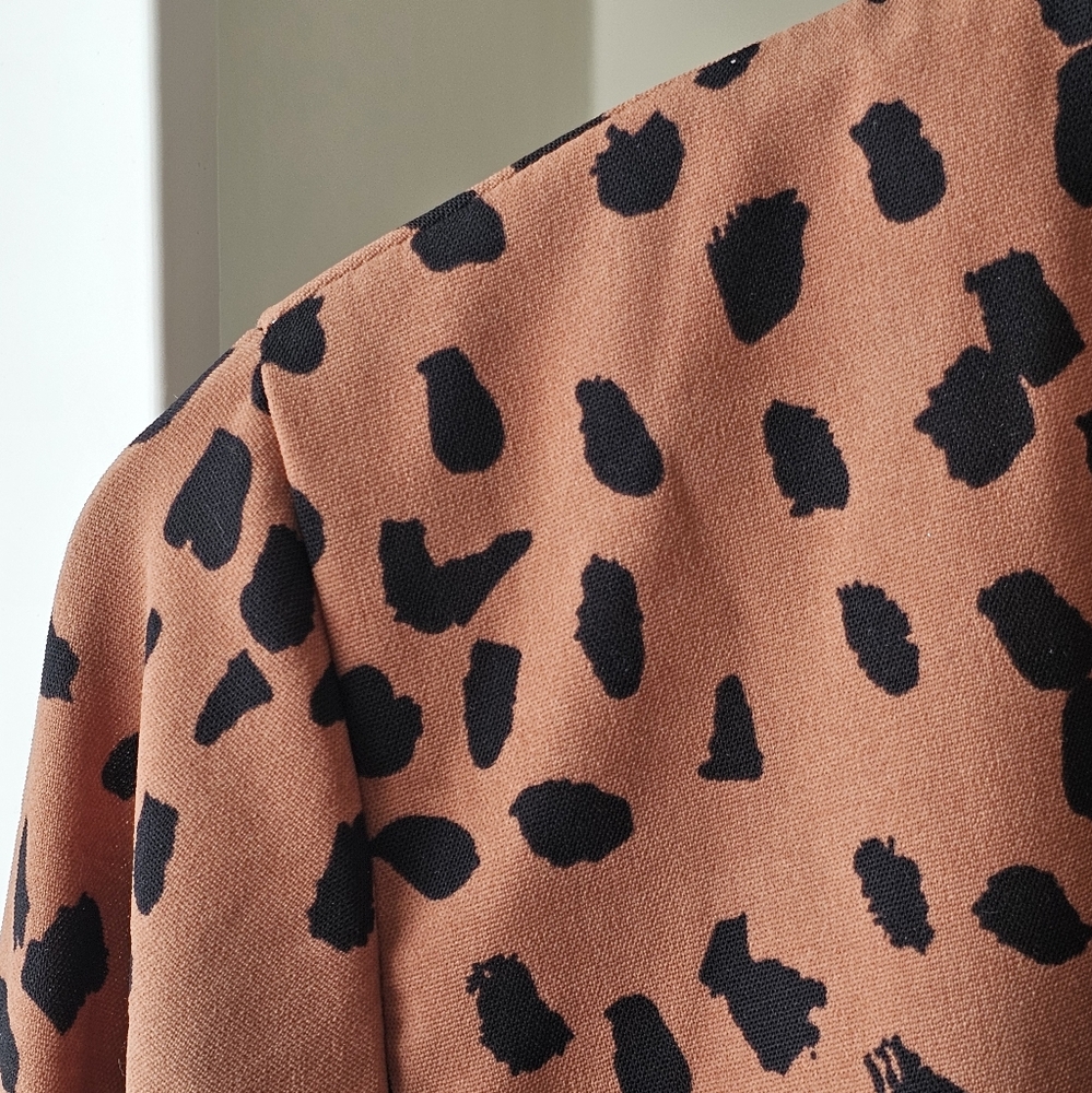 Abstract Leopard Print Blouse - Picture 4 of 7
